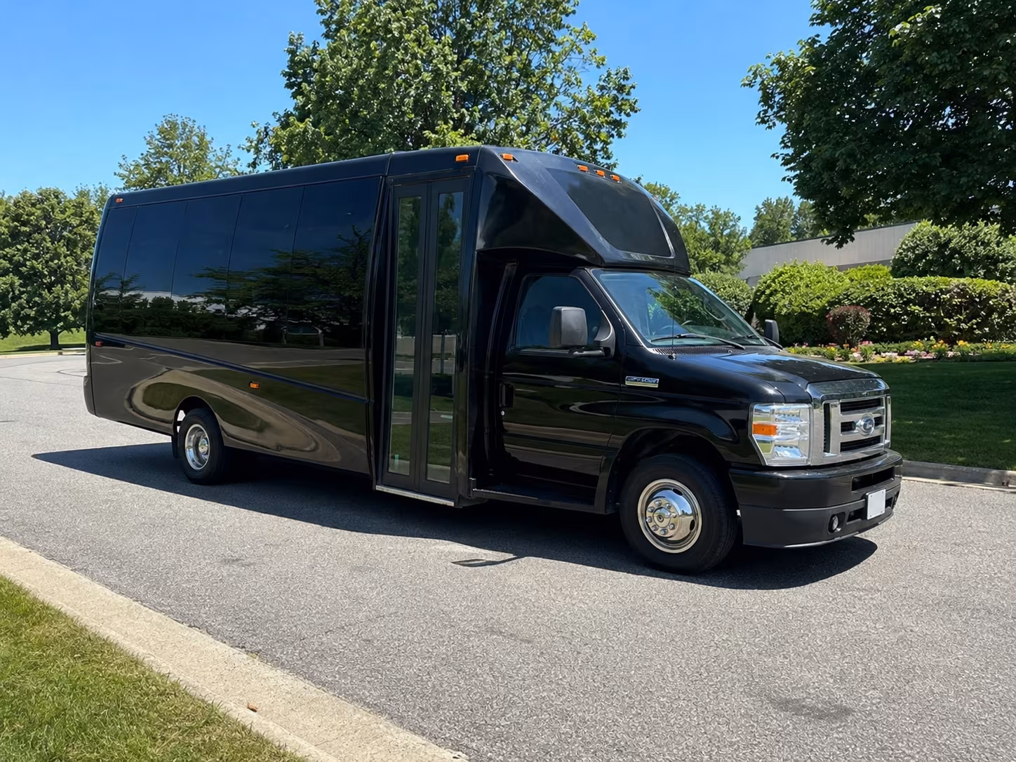Canton Birthday, Sweet 16, & Quinceañera Party Bus Rentals