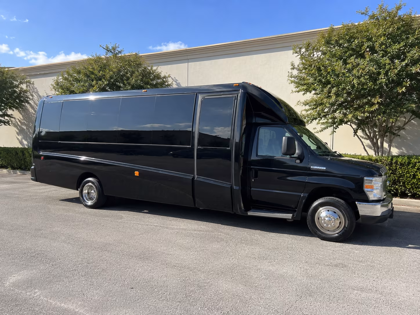 Columbus Homecoming & Prom Party Bus Rentals