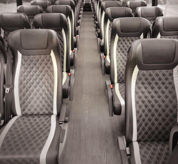 charter bus rentals Lorain Ohio