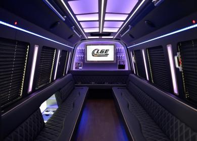 Cleveland 18 Passenger Limo Bus Interior