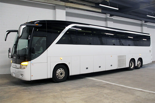 Cleveland 36 Passenger Party Bus